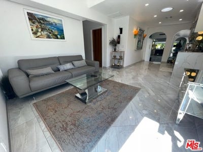 /international/us/425-sunridge-st-playa-del-rey-ca-110096587820/