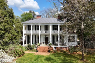 /international/us/318-n-churton-street-hillsborough-nc-110107061163/