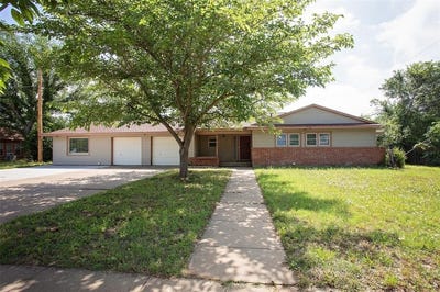 /international/us/417-summitt-avenue-graham-tx-110108416727/