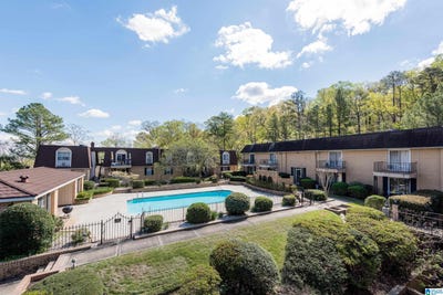 /international/us/178-old-montgomery-highway-homewood-al-110107779068/