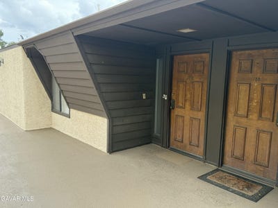 /international/us/15050-sherman-way-van-nuys-ca-110107265801/