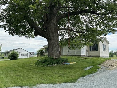 /international/us/65-saltis-road-poultney-vt-110108783206/