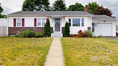 /international/us/27-amherst-road-warwick-ri-110108716369/