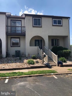 /international/us/208-bradley-court-southampton-pa-110108581594/