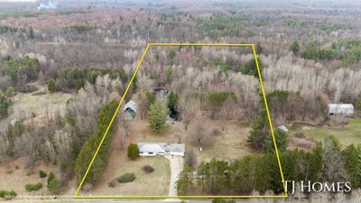 /international/us/5818-e-sternberg-road-fruitport-mi-110106945447/