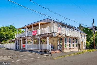 /international/us/38-40-e-front-street-marietta-pa-110110335825/