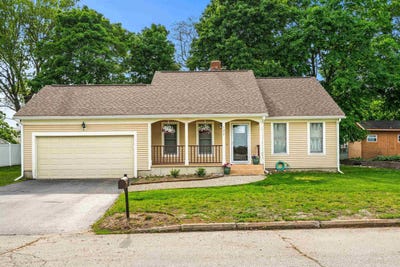 /international/us/137-wedgewood-lane-manchester-nh-110108491372/