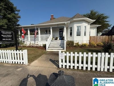 /international/us/2101-first-avenue-pell-city-al-110102385058/