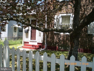 /international/us/1671-minnesota-road-camden-nj-110108746536/