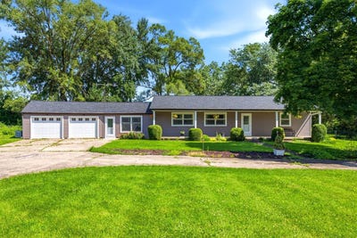 /international/us/551-rance-road-oswego-il-110109035360/