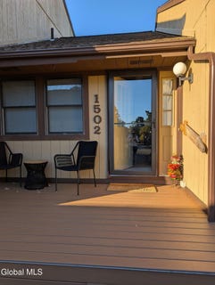 /international/us/1502-huntington-court-east-greenbush-ny-110120155357/