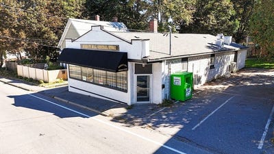 /international/us/363-main-st-clinton-ma-110102897317/