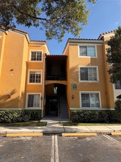 /international/us/2351-w-preserve-way-miramar-fl-110107796303/