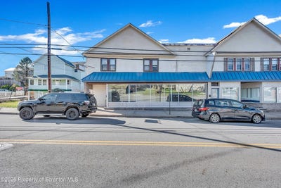 /international/us/319-george-street-throop-pa-110106804345/