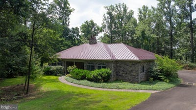 /international/us/322-sunnyside-road-newmanstown-pa-110101438193/?lang=en
