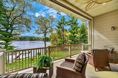 /international/us/414-e-hiawatha-drive-wisconsin-dells-wi-110107963560/