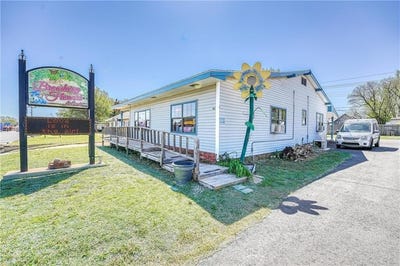 /international/us/1012-w-3rd-street-elk-city-ok-110108799378/