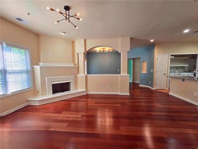 /international/us/1349-orchard-park-drive-stone-mountain-ga-110102325685/