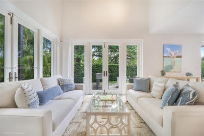 /international/us/2449-s-bayshore-dr-miami-fl-110107486038/