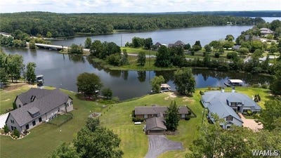 /international/us/16584-kathryn-lane-drive-northport-al-110105980848/