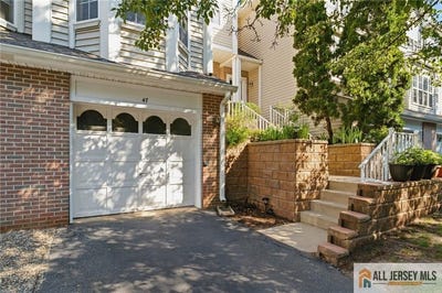 /international/us/47-lambiance-court-highland-park-nj-110109613982/