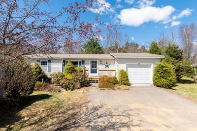 /international/us/37-magnolia-lane-belmont-nh-110107780074/