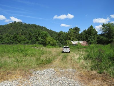 /international/us/00-chestnut-road-whitehouse-paintsville-ky-110108449730/