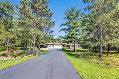 /international/us/w5854-n-oak-park-circle-shawano-wi-110101216397/?lang=en