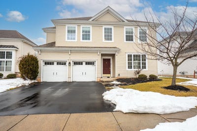/international/us/3-lily-lane-piscataway-nj-110106058377/