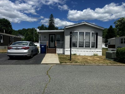 /international/us/1003-oak-hill-avenue-attleboro-ma-110108883407/