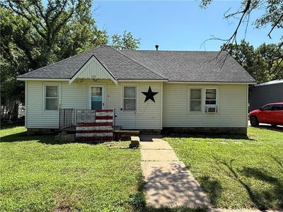 /international/us/324-plum-street-cottonwood-falls-ks-110101219211/