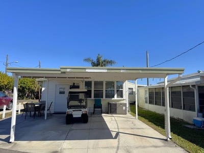 /international/us/4699-continental-drive-holiday-fl-110105327311/