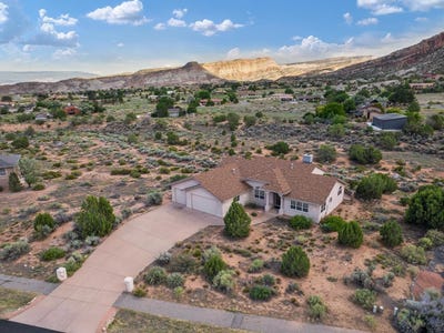 /international/us/300-e-dakota-drive-grand-junction-co-110100817239/