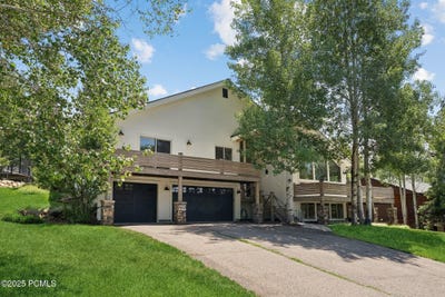 /international/us/9049-cheyenne-way-park-city-ut-110099233385/