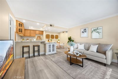 /international/us/3020-associated-road-fullerton-ca-110100897709/