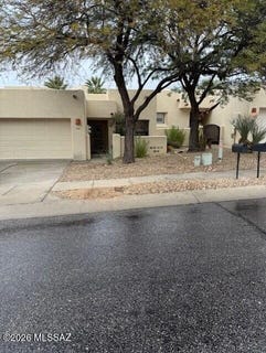 /international/us/107-e-bowers-court-oro-valley-az-110105328506/