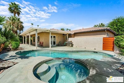 /international/us/227-n-luring-dr-palm-springs-ca-110110305541/
