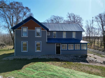 /international/us/2587-s-coldwater-road-mt-pleasant-mi-110098684160/?lang=en