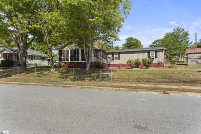 /international/us/106-webster-street-slater-sc-110107504311/