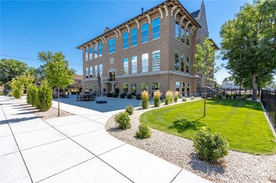 /international/us/235-n-32nd-204-street-billings-mt-110108693211/
