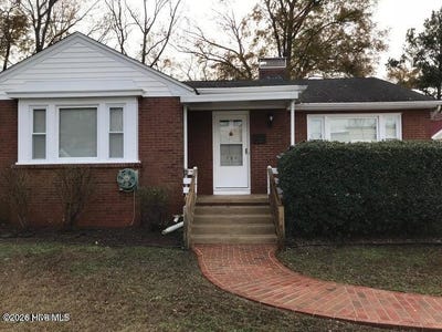 /international/us/702-e-3rd-street-greenville-nc-110108023567/