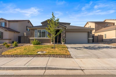 /international/us/2234-great-bluffs-lane-sparks-nv-110108658840/