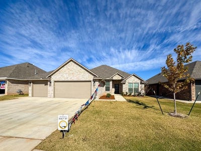 /international/us/2909-summit-hollow-circle-norman-ok-110108265988/