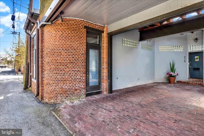 /international/us/410-w-marion-street-lancaster-pa-110107381518/