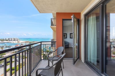 /international/us/10-harbor-boulevard-destin-fl-110099667781/