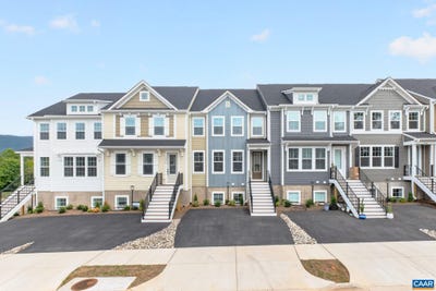 /international/us/2229-leeham-st-crozet-va-110120534365/