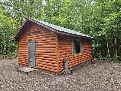 /international/us/33210-n-firesteel-road-ontonagon-mi-110109041322/