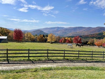 /international/us/1228-skiparee-road-pownal-vt-110093679144/