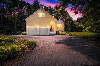 /international/us/10-standish-way-amherst-nh-110109888519/