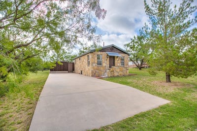 /international/us/503-driftwood-drive-robert-lee-tx-110100883175/
